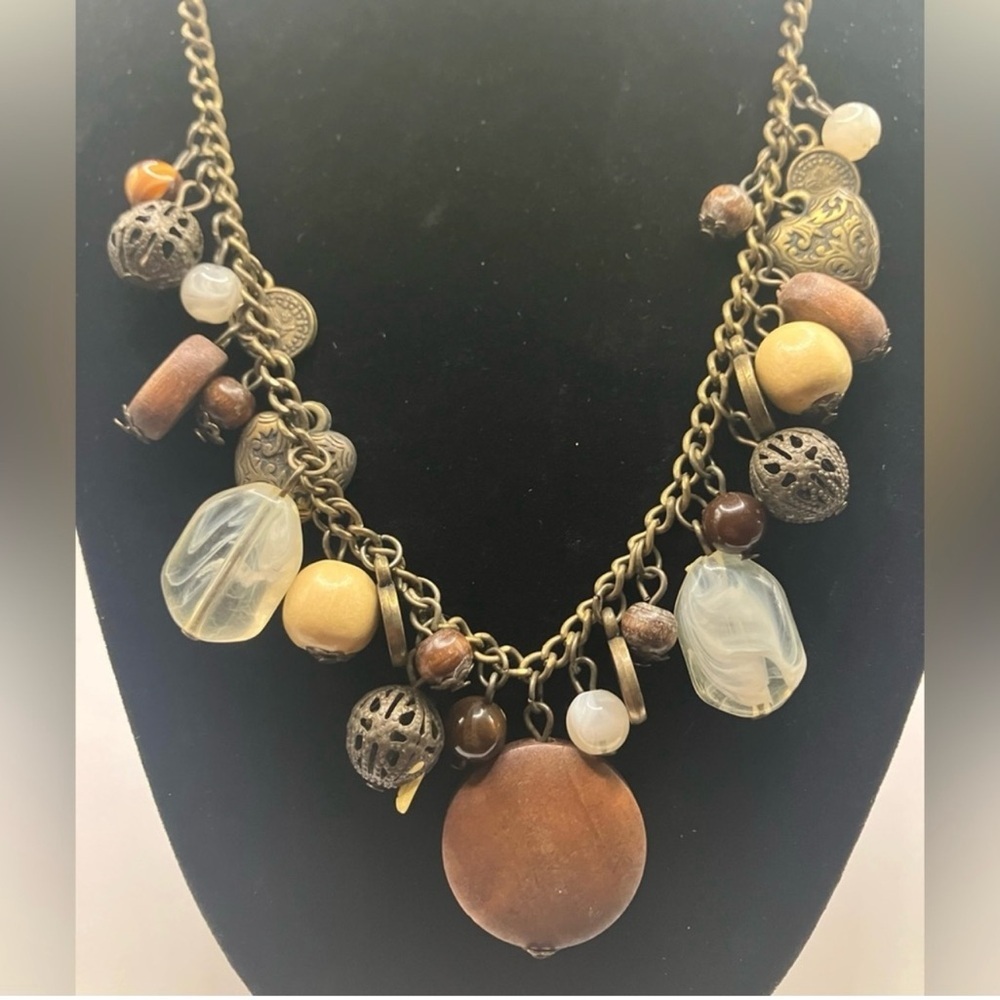 Beautiful vintage, wooden beaded necklace - Picture 4 of 5